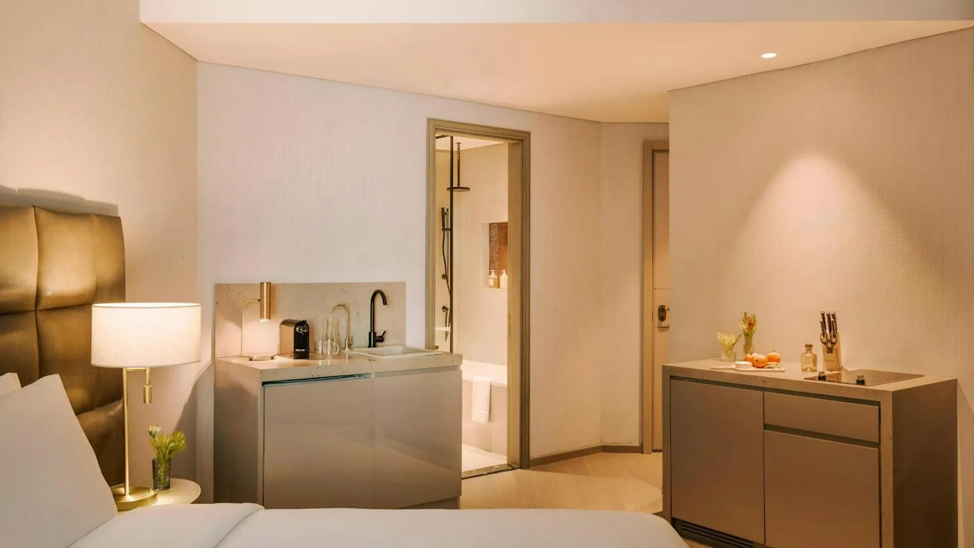 Sonder By Marriott Bonvoy Business Bay Apartments Dubai 4*,