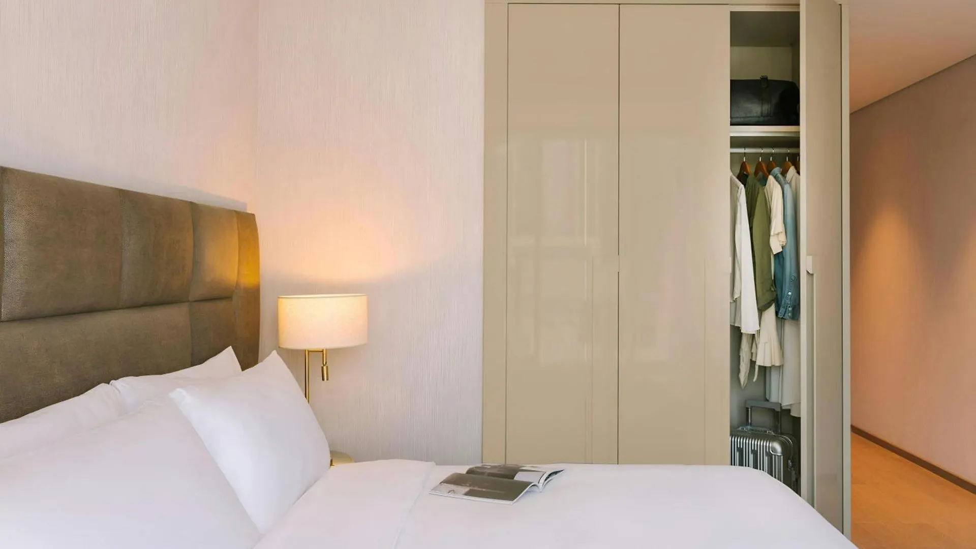 Sonder By Marriott Bonvoy Business Bay Apartments Dubai United Arab Emirates